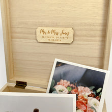 Load image into Gallery viewer, Personalised Star Map Engraved Wooden Memory Box
