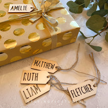 Load image into Gallery viewer, Personalised Wooden Gift Tag
